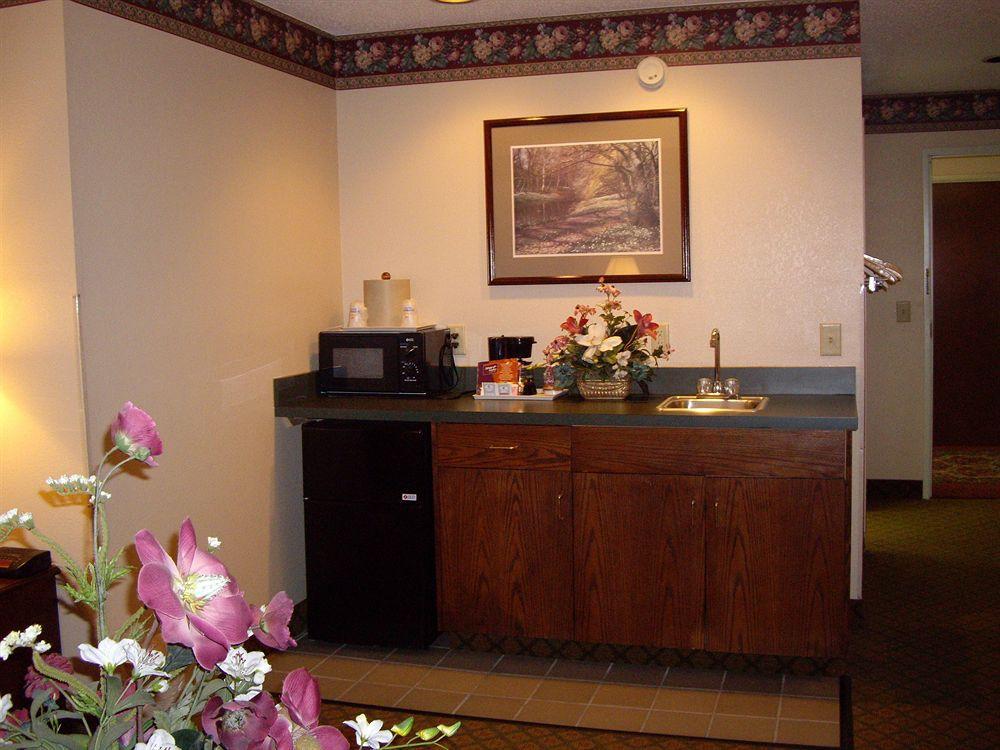 Country Inn & Suites By Radisson, Dunn, Nc Room photo